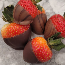 Chocolate Covered Strawberries // Pick-up in Nisswa